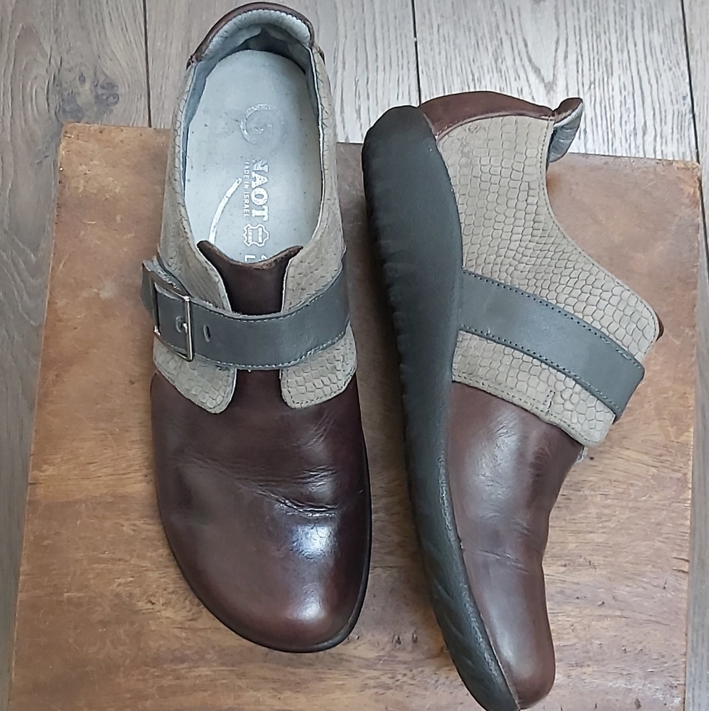 Naot Tane loafer